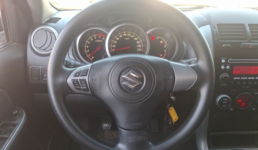 Suzuki Grandnomade 2.4 GLX SPORT Suv 2014