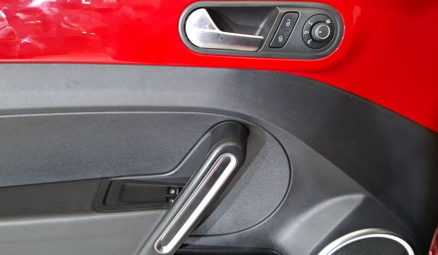 Volkswagen Beetle 2.5 SPORTLINE TIPTRONIC Hatchback 2018