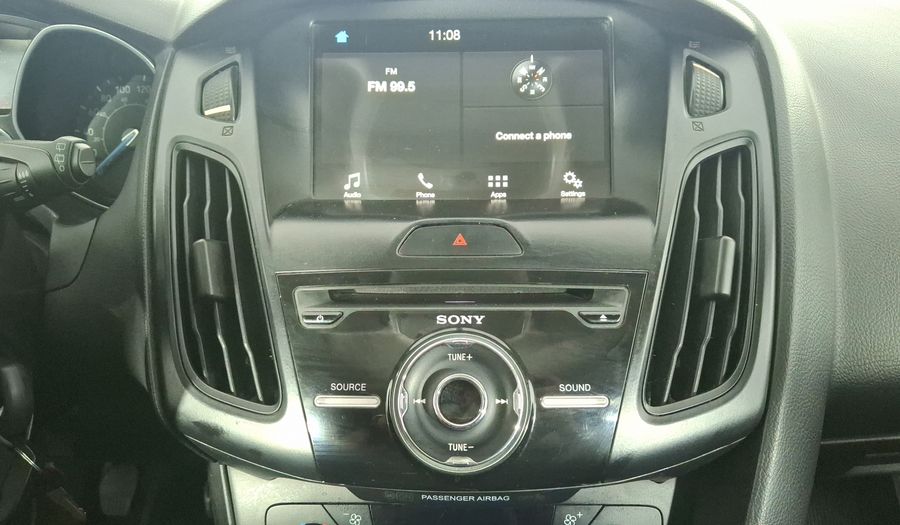 Ford Focus 2.0 SE MT Hatchback 2016