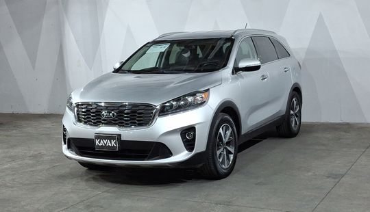 Kia • Sorento