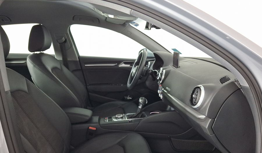 Audi A3 1.4 35 SELECT DCT Sedan 2019