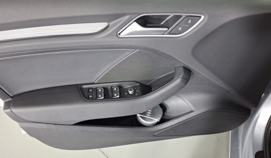 Audi A3 1.4 35 SELECT DCT Sedan 2019