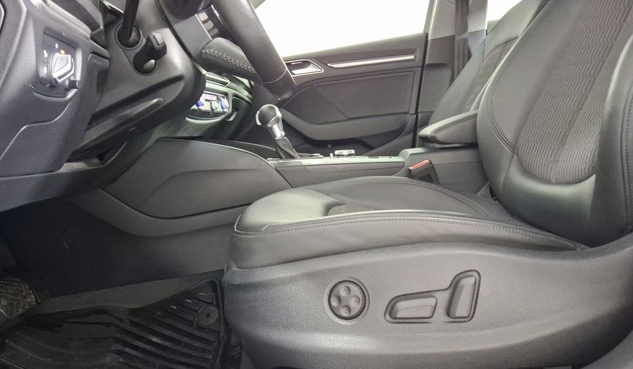 Audi A3 1.4 35 SELECT DCT Sedan 2019