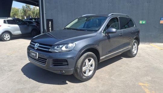 Volkswagen • Touareg