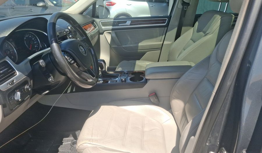 Volkswagen Touareg 3.0 TDI V6 AUTO 4WD Suv 2015