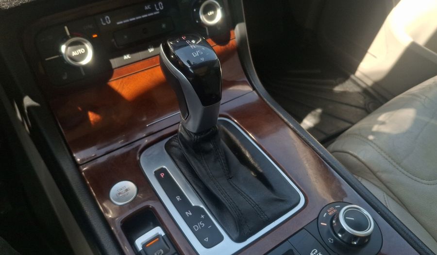 Volkswagen Touareg 3.0 TDI V6 AUTO 4WD Suv 2015