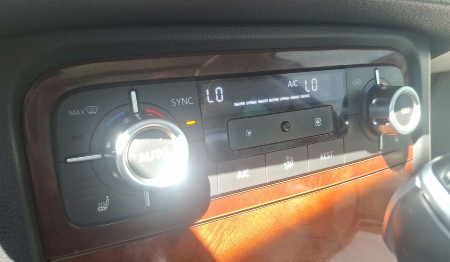 Volkswagen Touareg 3.0 TDI V6 AUTO 4WD Suv 2015