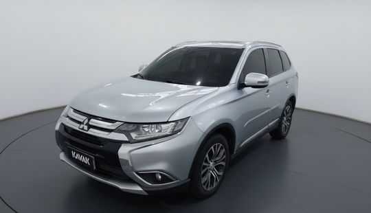 Mitsubishi • Outlander