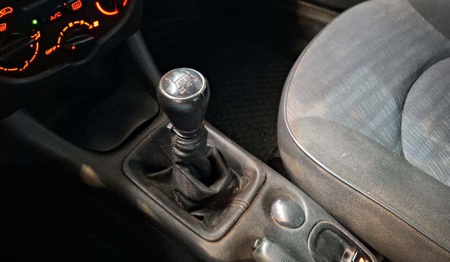 Peugeot 207 1.4 XR COMPACT Sedan 2011