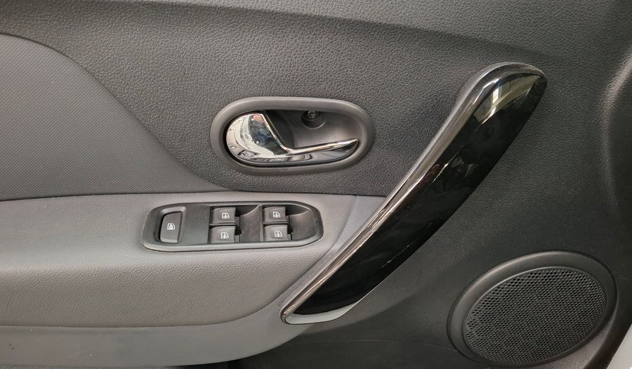 Renault Logan 1.6 INTENS Sedan 2022