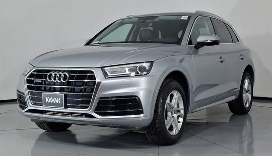 Audi • Q5