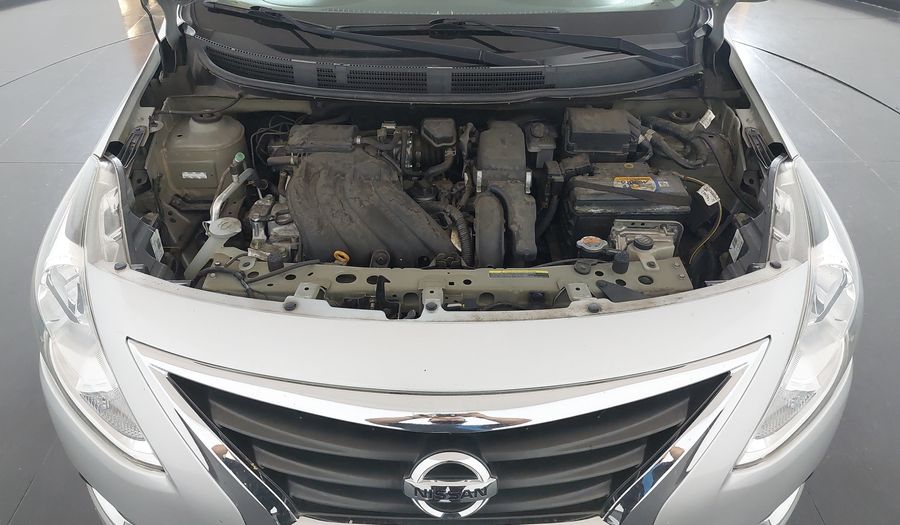 Nissan Versa 1.6 SL CVT Sedan 2019