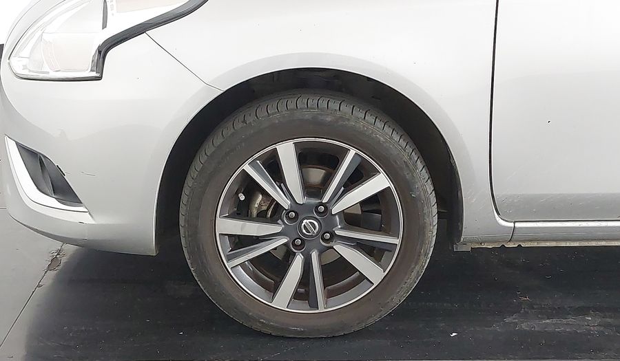 Nissan Versa 1.6 SL CVT Sedan 2019