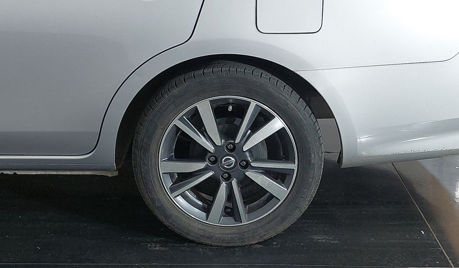 Nissan Versa 1.6 SL CVT Sedan 2019