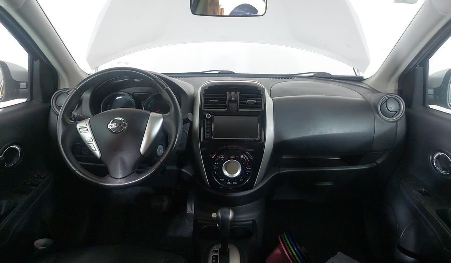 Nissan Versa 1.6 SL CVT Sedan 2019