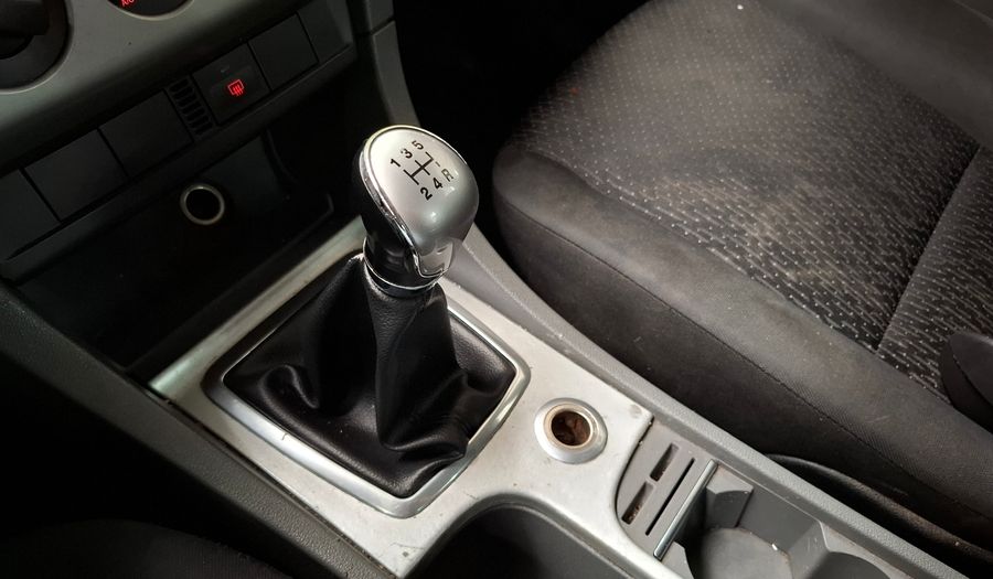 Ford Focus 1.6 STYLE Sedan 2012