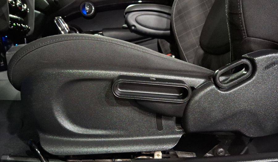 Mini Cooper S 2.0 COOPER CHILI DCT Hatchback 2019