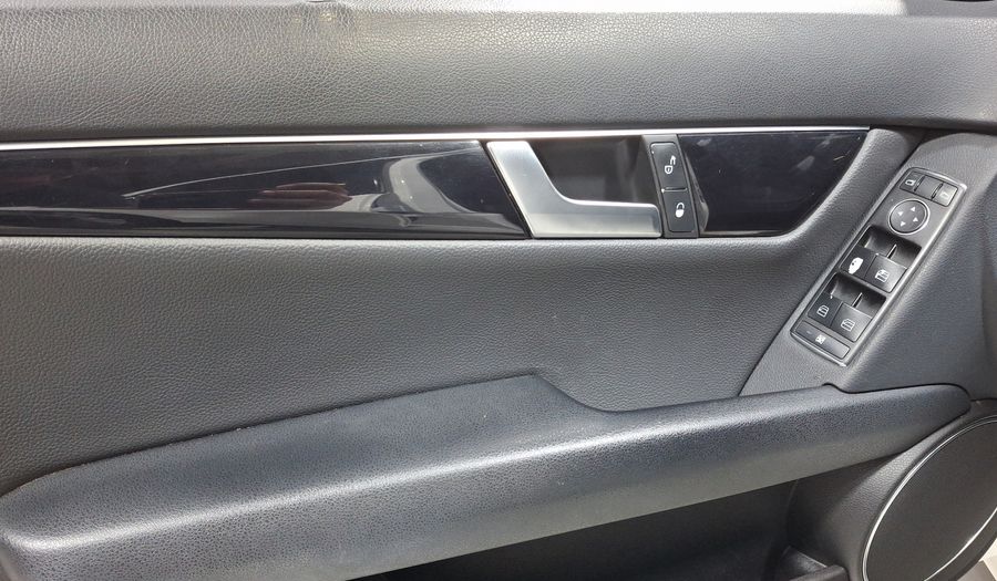 Mercedes Benz Clase C 1.8 200 EXCLUSIVE AT Sedan 2013