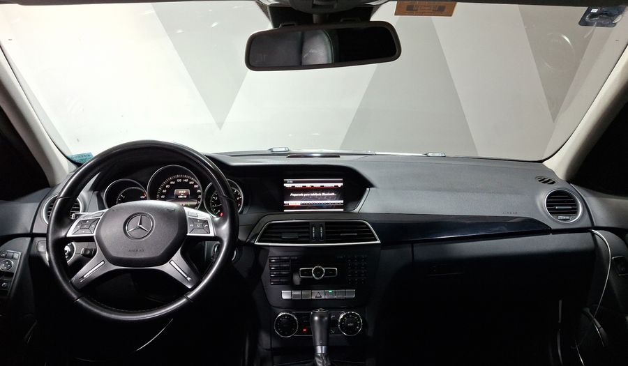 Mercedes Benz Clase C 1.8 200 EXCLUSIVE AT Sedan 2013