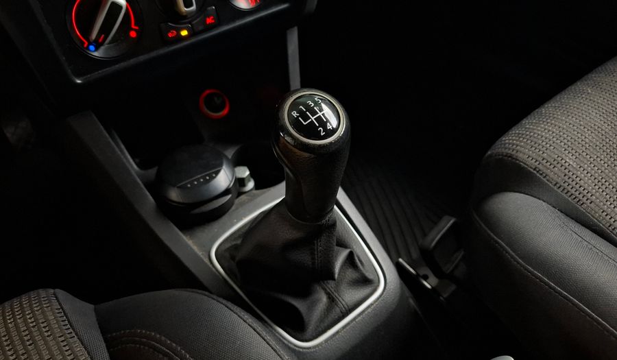 Volkswagen Fox 1.6 COMFORTLINE PACK Hatchback 2012