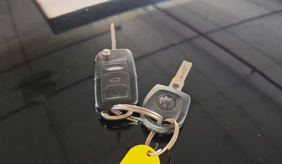 Volkswagen Fox 1.6 COMFORTLINE PACK Hatchback 2012