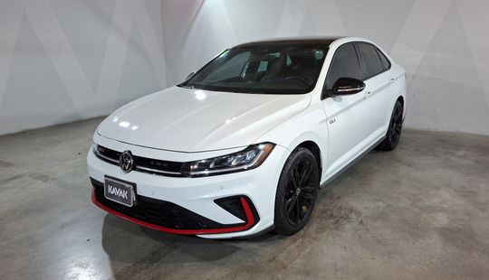 Volkswagen • Jetta