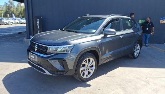 Volkswagen • Taos