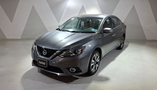 Nissan • Sentra