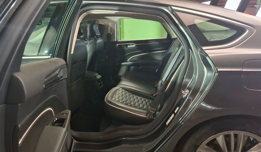 Ford Mondeo 2.0 VIGNALE HYBRID AUTO Sedan 2020