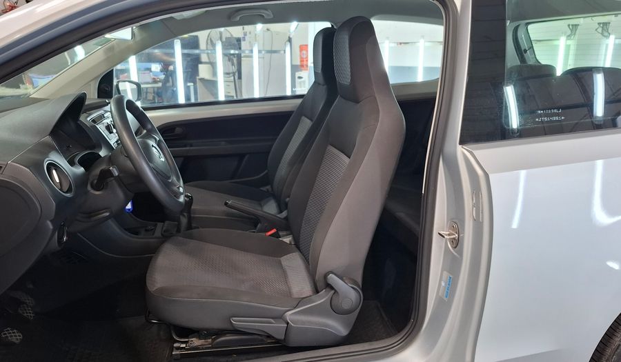 Volkswagen Up 1.0 MOVE UP Hatchback 2017