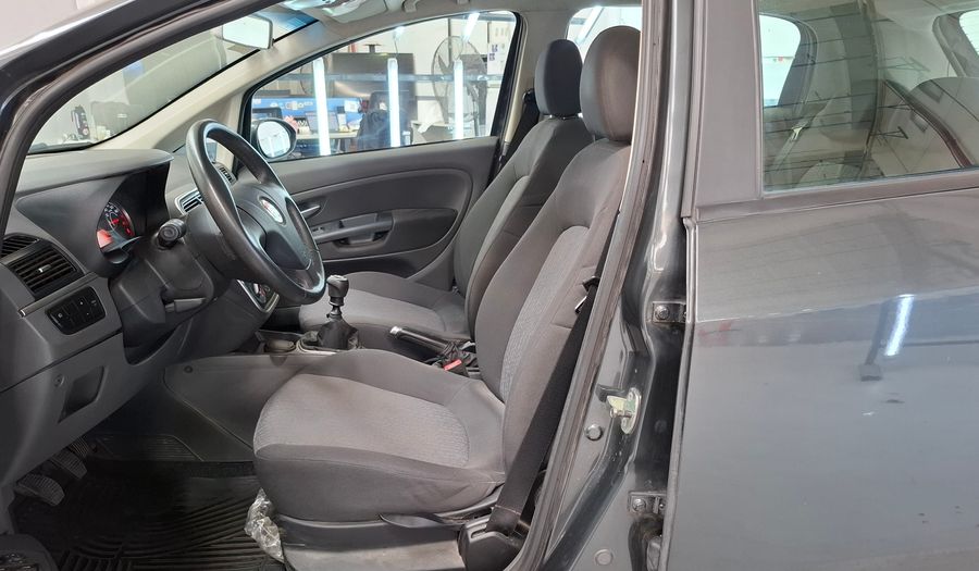 Fiat Punto 1.4 ATTRACTIVE 5P Hatchback 2012