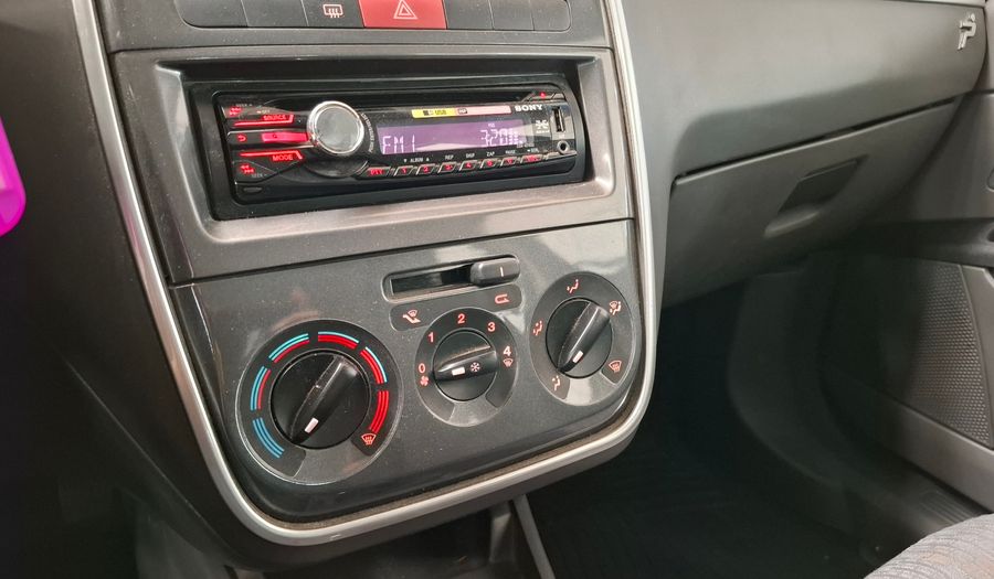 Fiat Punto 1.4 ATTRACTIVE 5P Hatchback 2012