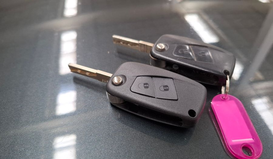 Fiat Punto 1.4 ATTRACTIVE 5P Hatchback 2012