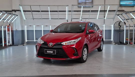 Toyota • Yaris