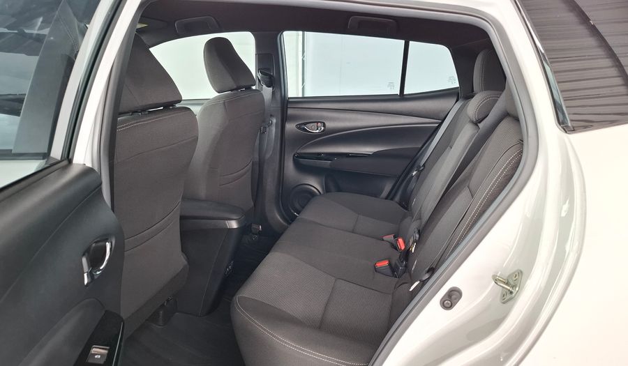 Toyota Yaris 1.5 XLS + CVT Hatchback 2025