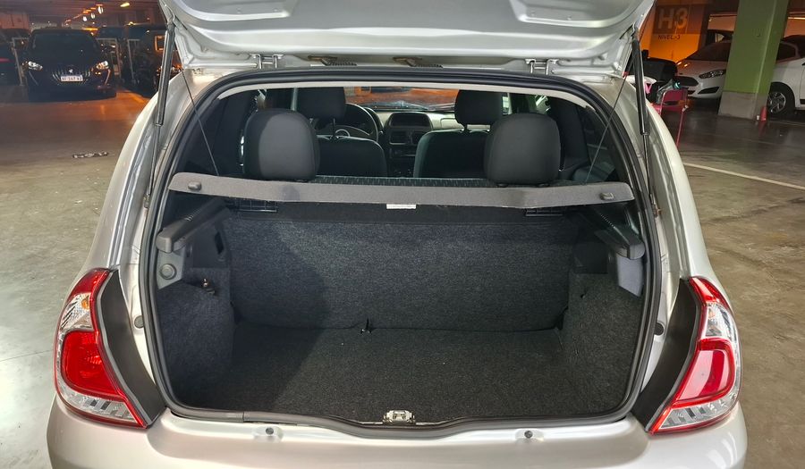 Renault Clio 1.1 DYNAMIQUE Hatchback 2016