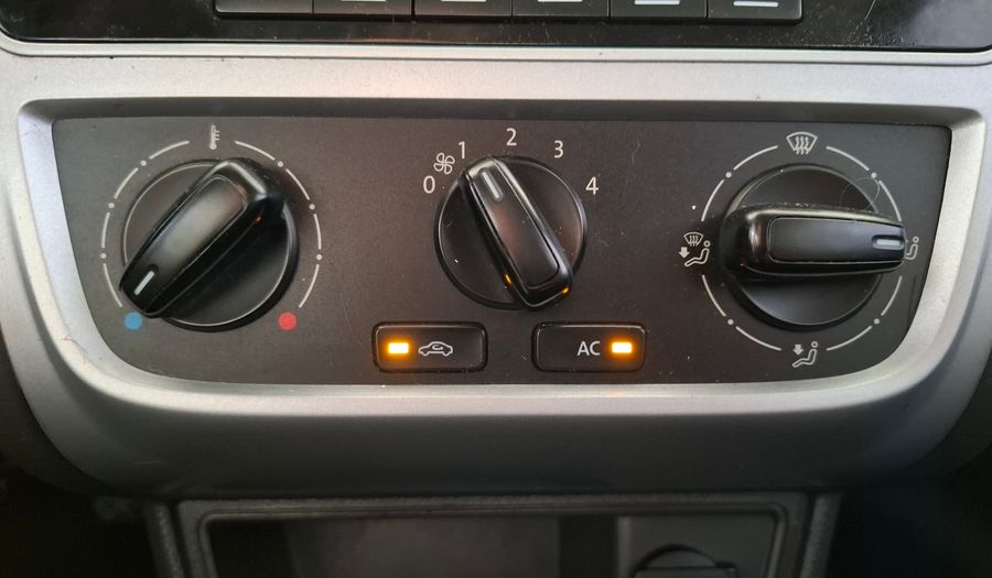 Volkswagen Gol Trend 1.6 TRENDLINE Hatchback 2015