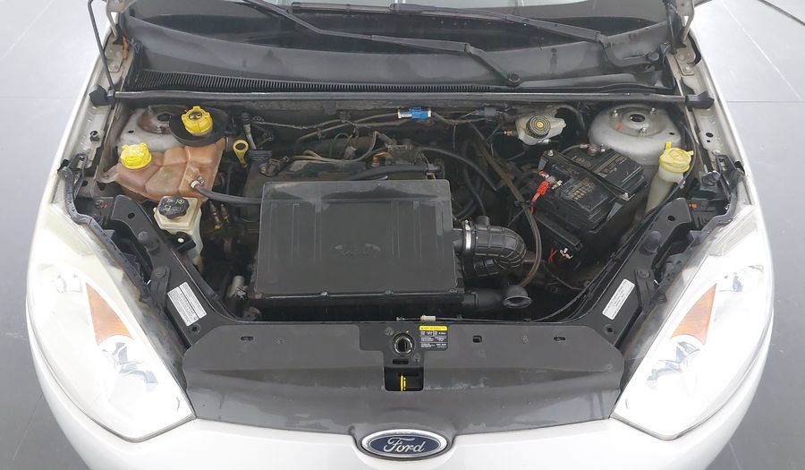 Ford Fiesta 1.6 16V SE FLEX Hatchback 2013