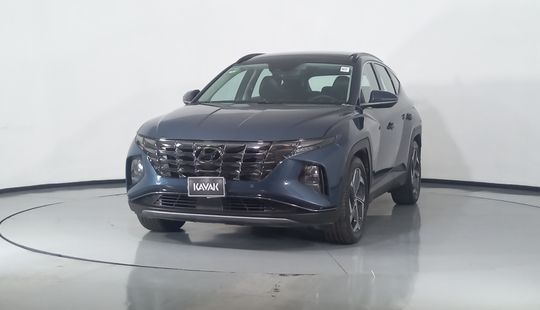 2023 • 49,748 km • Automático