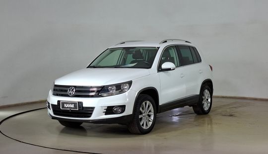 Volkswagen • Tiguan