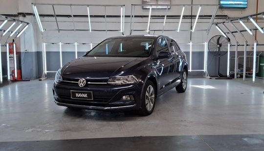 Volkswagen • Polo