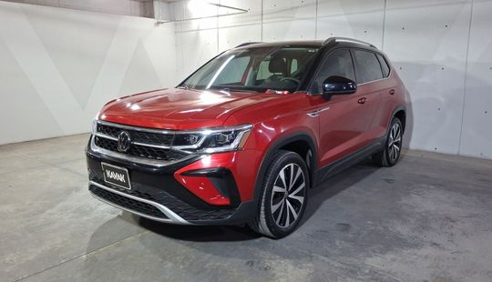 Volkswagen • Taos
