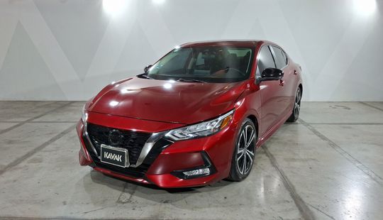 Nissan • Sentra