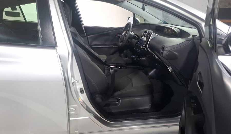 Toyota Prius 1.8 HEV BASE AUTO Hatchback 2022