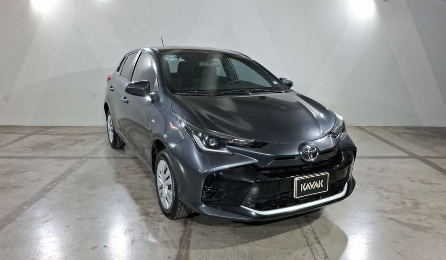 Toyota Yaris 1.5 BASE CVT Hatchback 2023