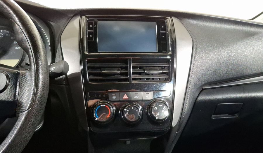 Toyota Yaris 1.5 BASE CVT Hatchback 2023