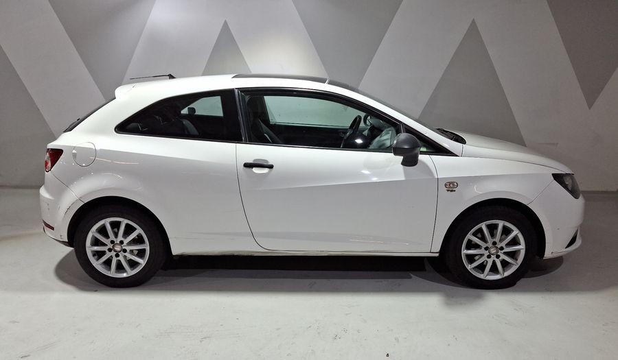 Seat Ibiza 1.2T BLITZ 2 PTAS MT Hatchback 2013