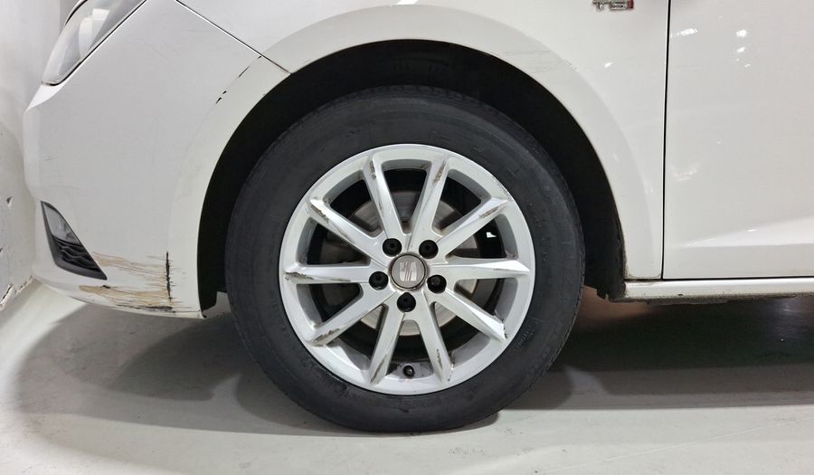 Seat Ibiza 1.2T BLITZ 2 PTAS MT Hatchback 2013