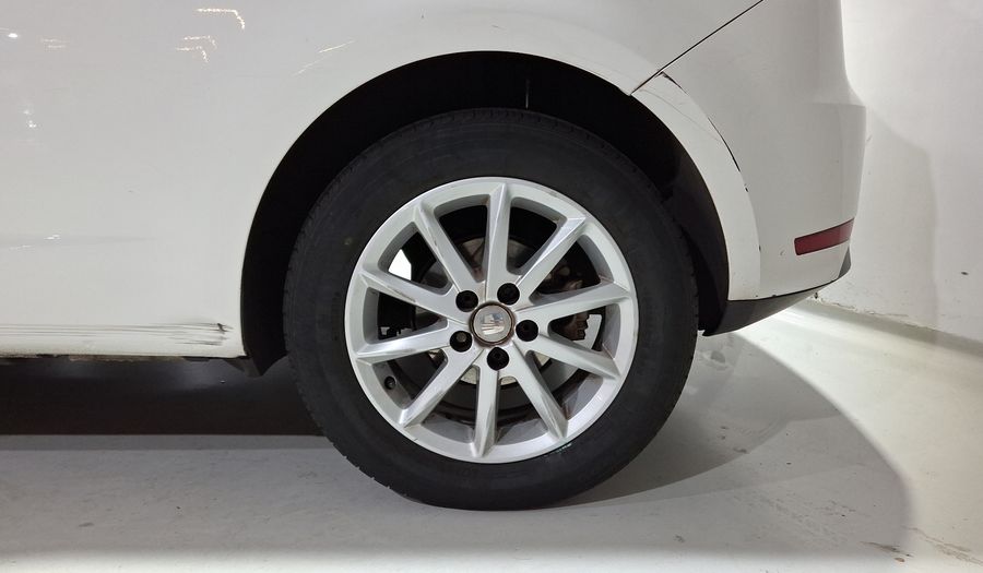 Seat Ibiza 1.2T BLITZ 2 PTAS MT Hatchback 2013