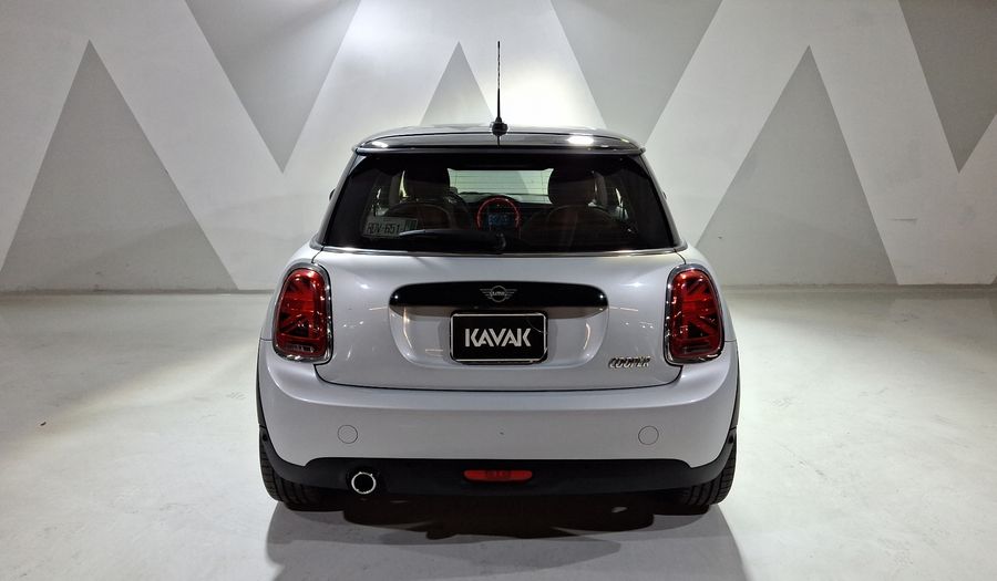 Mini Cooper 1.5 COOPER PEPPER DCT Hatchback 2021